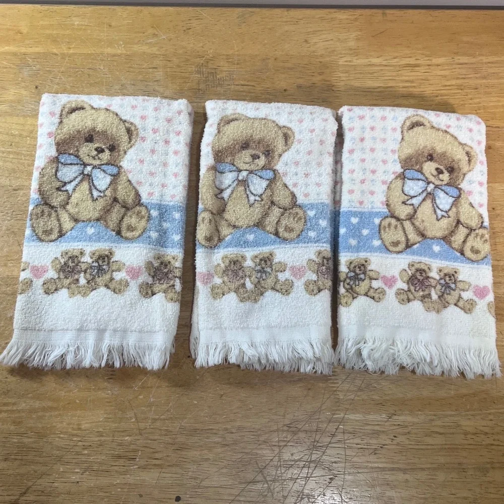 Vtg Cannon Teddy Bear Hand Towels Set of 3 Blue Pink Hearts Fringe Made in USA